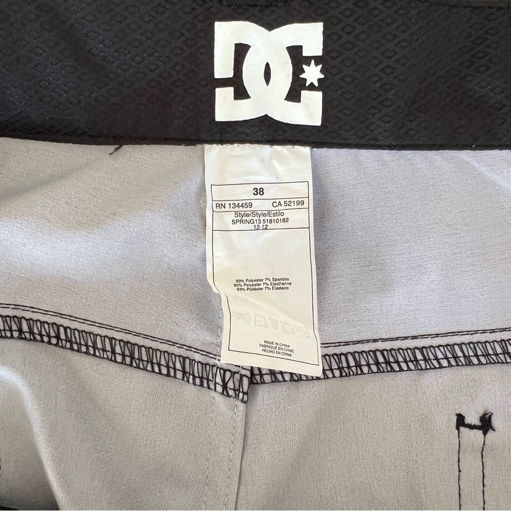 DC Shoe Company Shorts - Picture 3 of 5